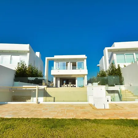 Blue Waves Beachfront Villa Protaras